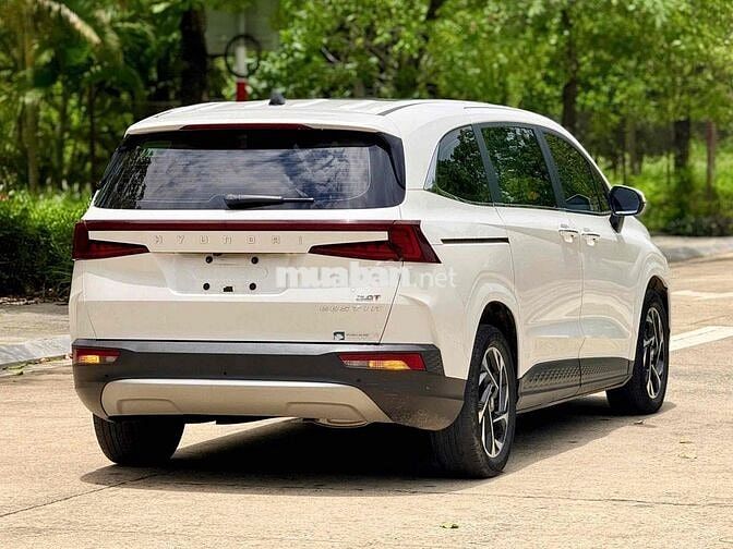 Hyundai Custin 2.0T cao cấp 2023