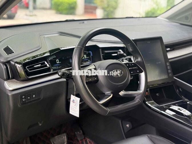Hyundai Custin 2.0T cao cấp 2023