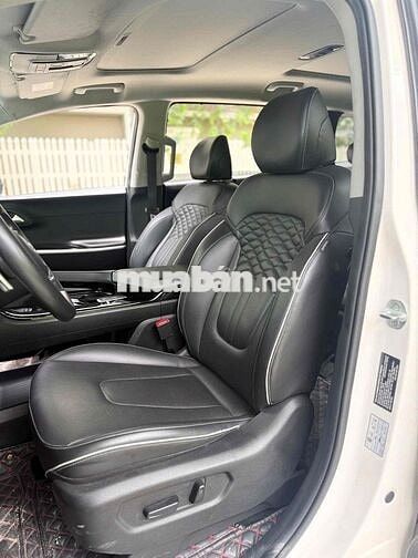 Hyundai Custin 2.0T cao cấp 2023