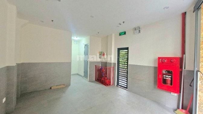 CHDV CĂN GÓC NHỔN 6T THANG MÁY - 10P THU 40TR GIÁ GIẢM 9.X TỶ