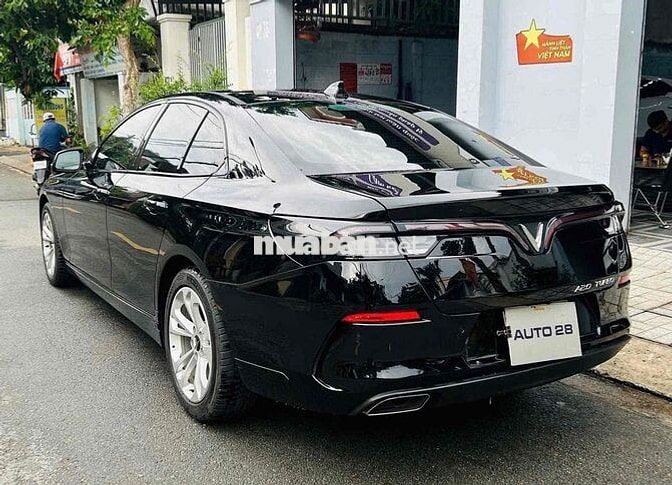 VINFAST Lux A Base 2021 - 62.000 km