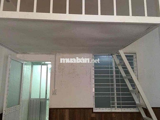 Cho thuê phòng 20 m2 có gác trung tâm quận 3 phường 5 tầng 2 có bancon