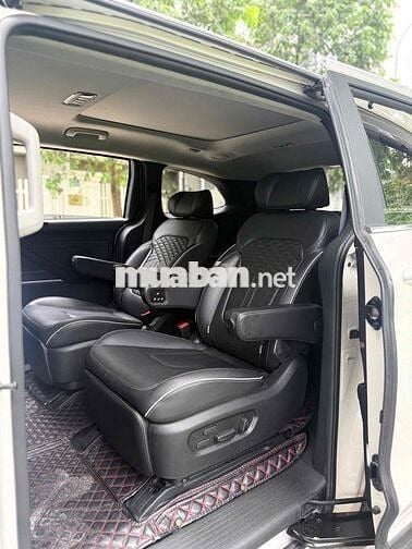 Hyundai Custin 2.0T cao cấp 2023