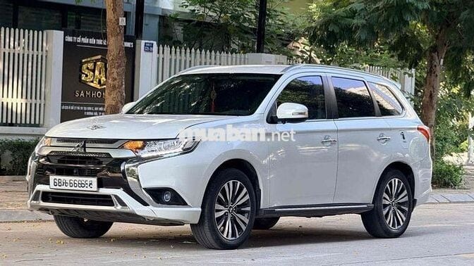 Mitsubishi Outlander 2.0 CVT 2022 Trắng 60000 km