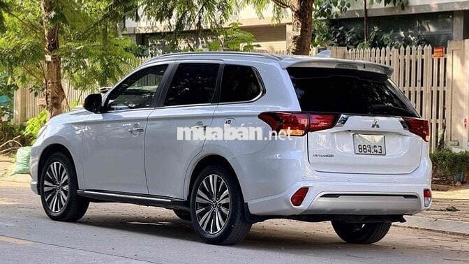 Mitsubishi Outlander 2.0 CVT 2022 Trắng 60000 km