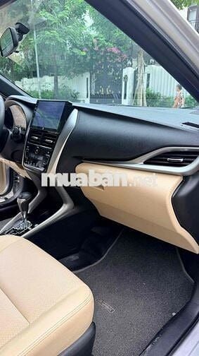 Toyota Yaris 1.5AT Xám Tự động