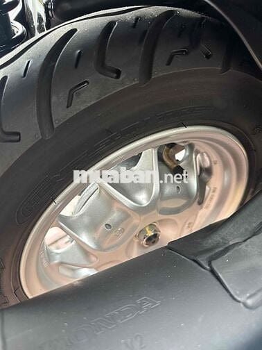 Góp 0 LS - Lead 2023 Trắng 2520km -BS 29 chính chu