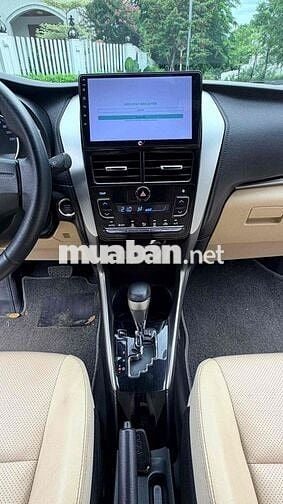 Toyota Yaris 1.5AT Xám Tự động