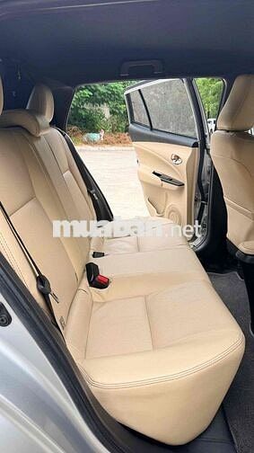 Toyota Yaris 1.5AT Xám Tự động