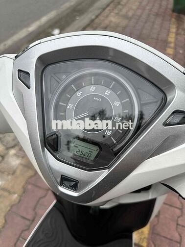 Góp 0 LS - Lead 2023 Trắng 2520km -BS 29 chính chu