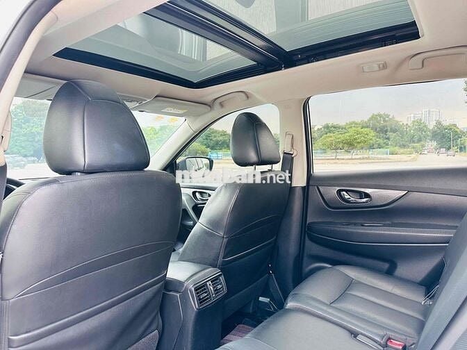 Nissan X-Trail 2.5 Premium 4WD model 2019