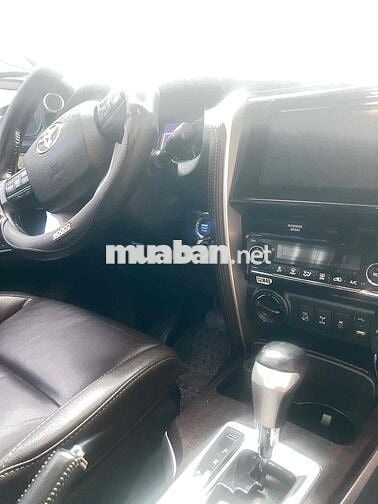 Toyota Fortuner 2017 Máy Xăng Tự Động Đen