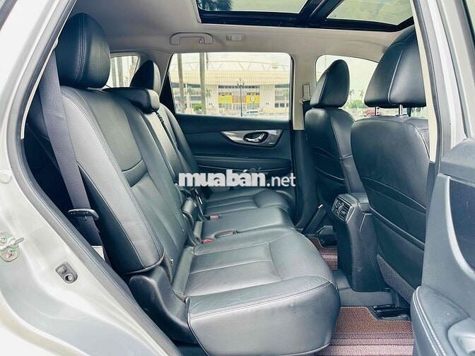 Nissan X-Trail 2.5 Premium 4WD model 2019