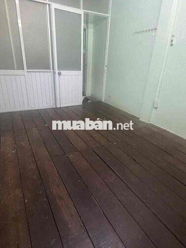 nhà riêng 2 tầng,  DTSD 52m2, hẻm chính ra Lý Thái Tổ ,