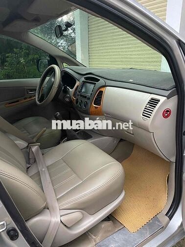 Toyota Innova G 2009 Bạc