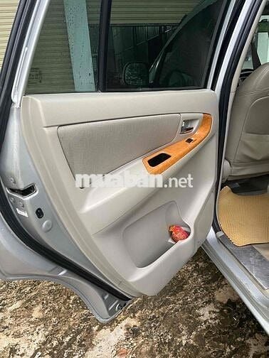 Toyota Innova G 2009 Bạc
