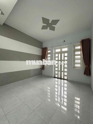 Nhà Phố 2 Lầu Khu phân lô đẹp Nhỉnh 5 tỷ 490 Đường Thới An 16, P. Thới