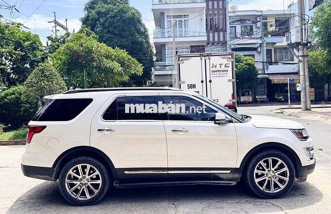 Ford Explorer 2017 Trắng Nhập khẩu