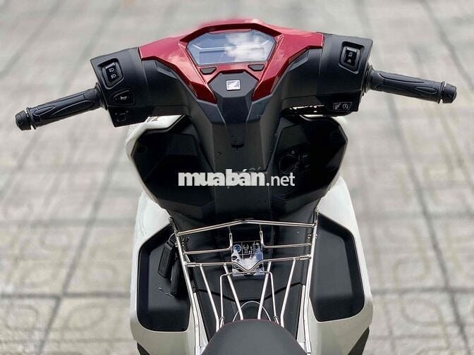 Honda Air Blade 160 ABS 2026 Trắng Đỏ Odo 200km