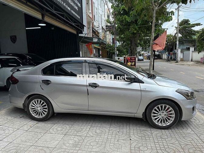 Suzuki Ciaz 2019 Sedan Tự động Bạc 3 vạn