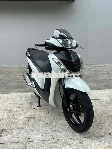 Honda SH 125 Ý Trắng