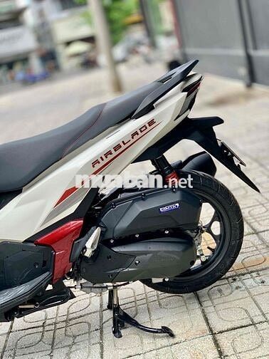 Honda Air Blade 160 ABS 2026 Trắng Đỏ Odo 200km