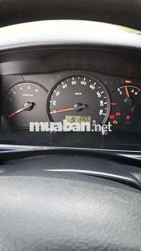 Toyota Hiace 16 chỗ Số sàn Bạc