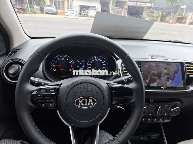 Kia Soluto 2022 Trắng Tự động Ghế da