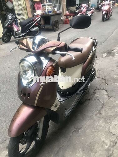 Yamaha Classico 2011 Nâu trắng
