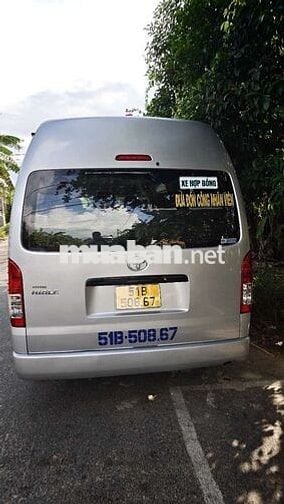 Toyota Hiace 16 chỗ Số sàn Bạc