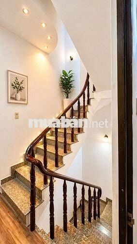 CHO THUÊ NHÀ 502/12 NGUYỄN ĐÌNH CHIỂU Q3 - 4PN, 22TR