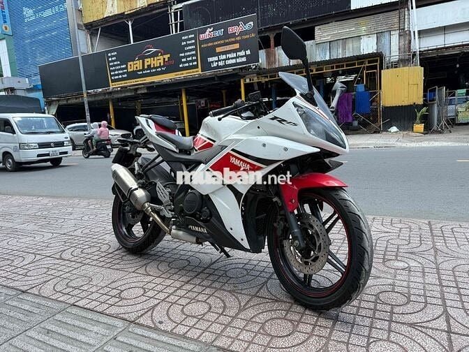 Yamaha R15 v2 2012 Trắng, Đỏ 16300 km