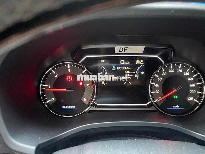 Isuzu MU-X 2023 Trắng 7000 km bản cao cấp nhất