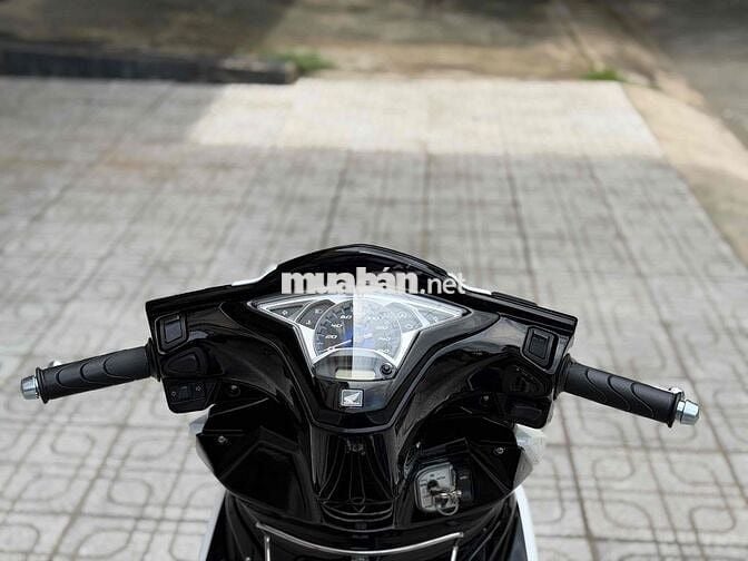 Honda Air Blade 2014 Trắng đen
