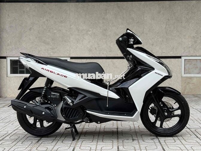 Honda Air Blade 2014 Trắng đen