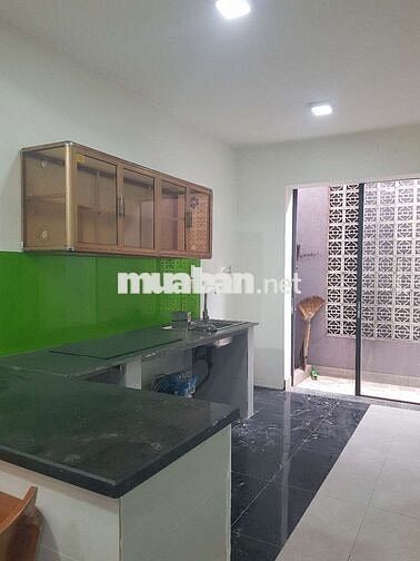 CHO THUÊ NHÀ NGUYÊN CĂN 1 TRỆT 2 LẦU, DT 4,5×25 CÓ 4PN,4WC. NHÀ ĐẸP 