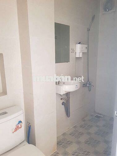 CHO THUÊ NHÀ NGUYÊN CĂN 1 TRỆT 2 LẦU, DT 4,5×25 CÓ 4PN,4WC. NHÀ ĐẸP 