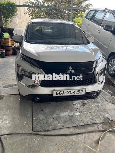 Mitsubishi Xpander 7 chỗ màu Trắng