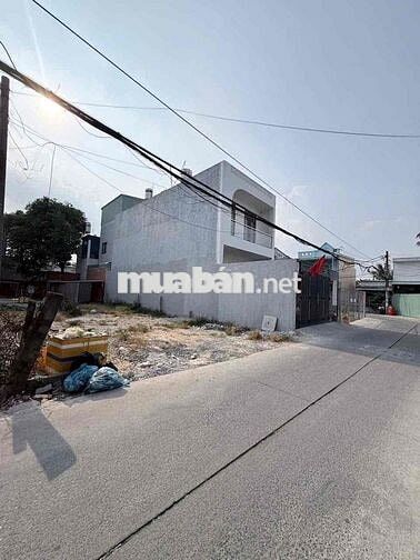 Bán Lô Đất 8x28m, Sổ 206m2  Đg 5m Thông Gần Chợ Thới Tứ.