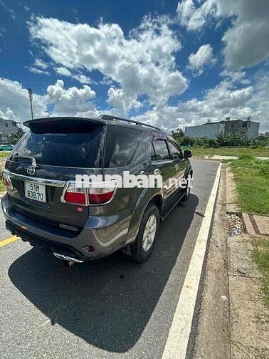 Toyota Fortuner 2009 Số tự động Xám