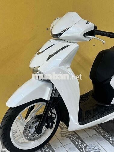 SH 125 2026 Trắng đen 400 km 43AB-710.86