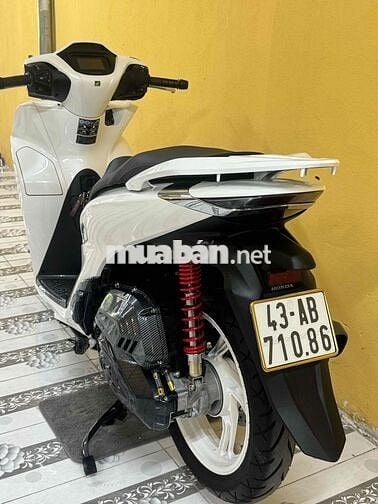 SH 125 2026 Trắng đen 400 km 43AB-710.86