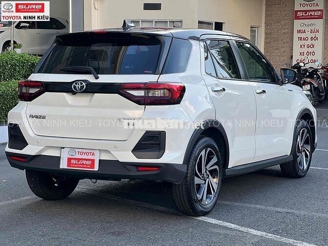 Toyota Raize 1.0 Turbo 2022 Trắng nóc đen