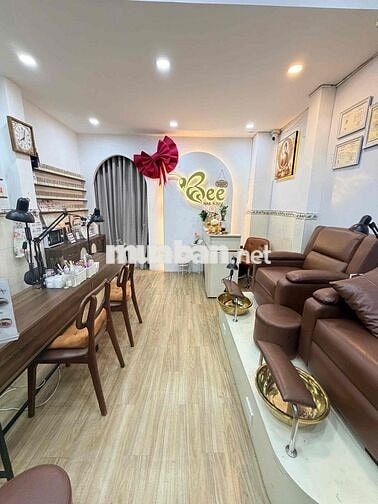 Sang Mặt Bằng Nail Spa Mặt Tiền Ngay An Dương Vương Bà Hom