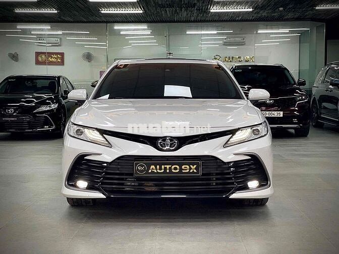🚘 Toyota Camry 2.0Q Model 2023 Trắng ngọc trai