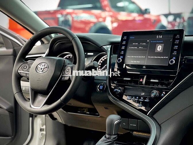 🚘 Toyota Camry 2.0Q Model 2023 Trắng ngọc trai