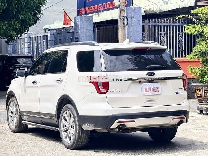 Ford Explorer 2017 NHẬP KHẨU NGUYÊN CHIẾC
