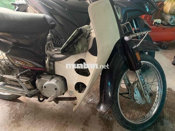 Honda super Dream 2000