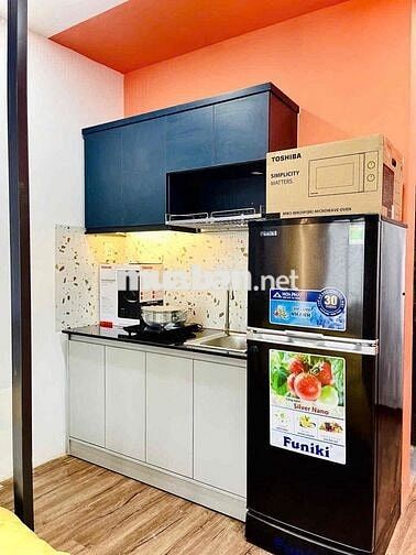 Studio cửa sổ đi bộ qua UEH gần huflit bách khoa Vạn Hạnh Mall