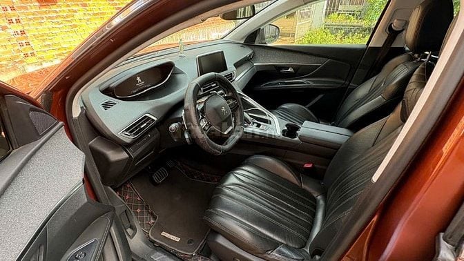 Bán xe Peugeot 3008 năm SX 2018